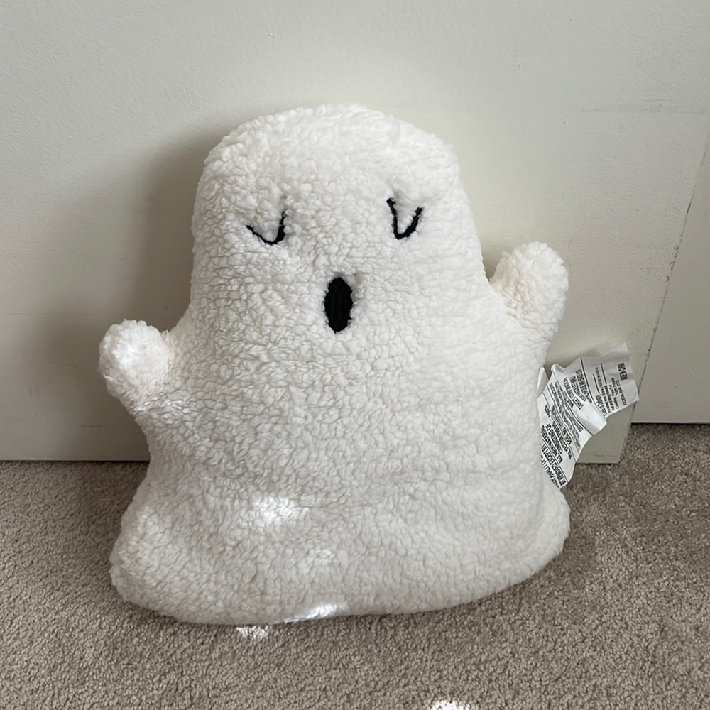 Ghost pillow
